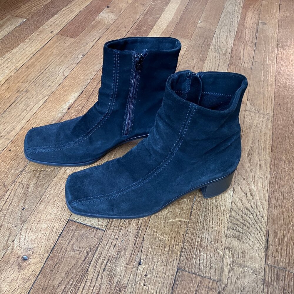 La Canadienne Women's Suede Zip Boots Size 9 Wide